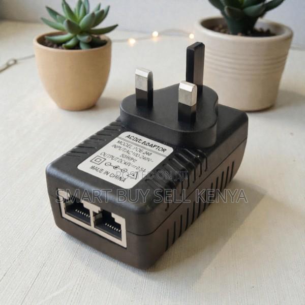 Lightweight Design 24v, 48v Poe Injector Power Over Ethernet Adapter