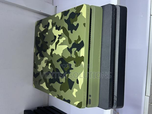 Play Station  4 Slim - main view