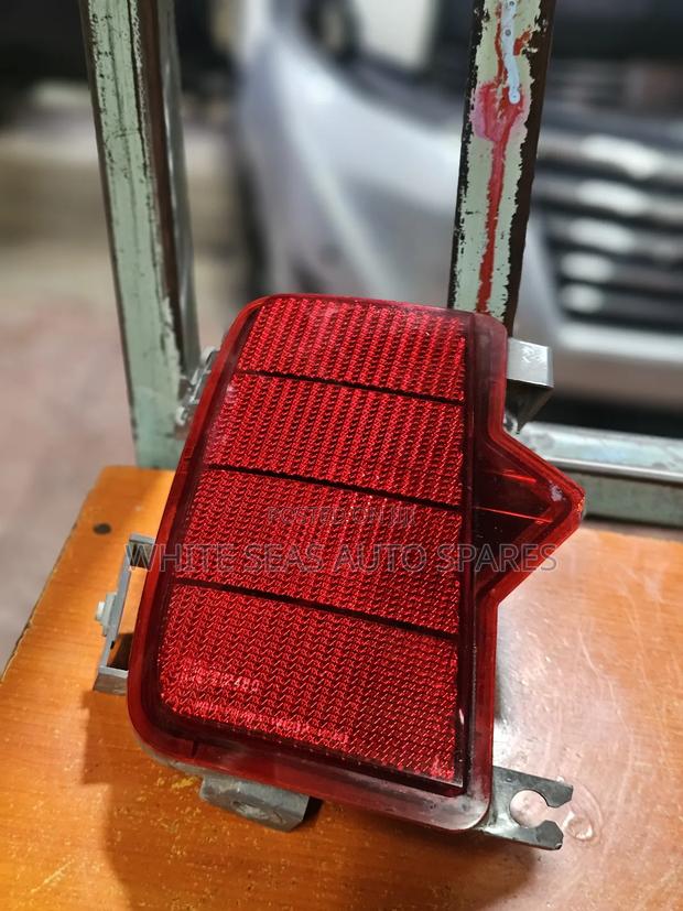 Subaru Br9 Bumper Reflector