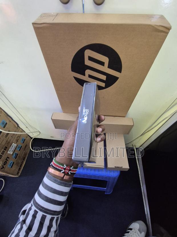 New Apple iPhone 12 Pro 256 GB Silver - thumbnail 5