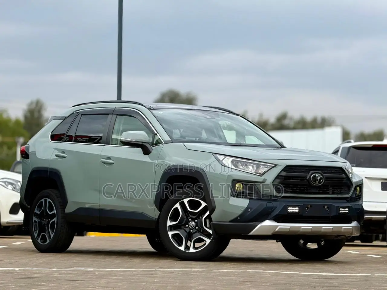 Toyota RAV4 Adventure AWD 2020 Green