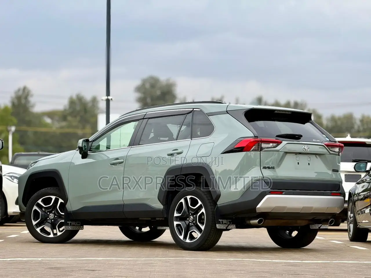 Toyota RAV4 Adventure AWD 2020 Green