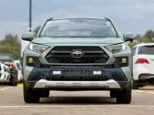 Toyota RAV4 Adventure AWD 2020 Green
