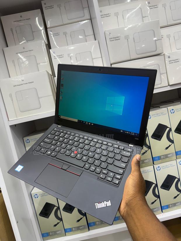 Laptop Lenovo ThinkPad X280 8GB Intel Core I5 SSD 256GB - main view