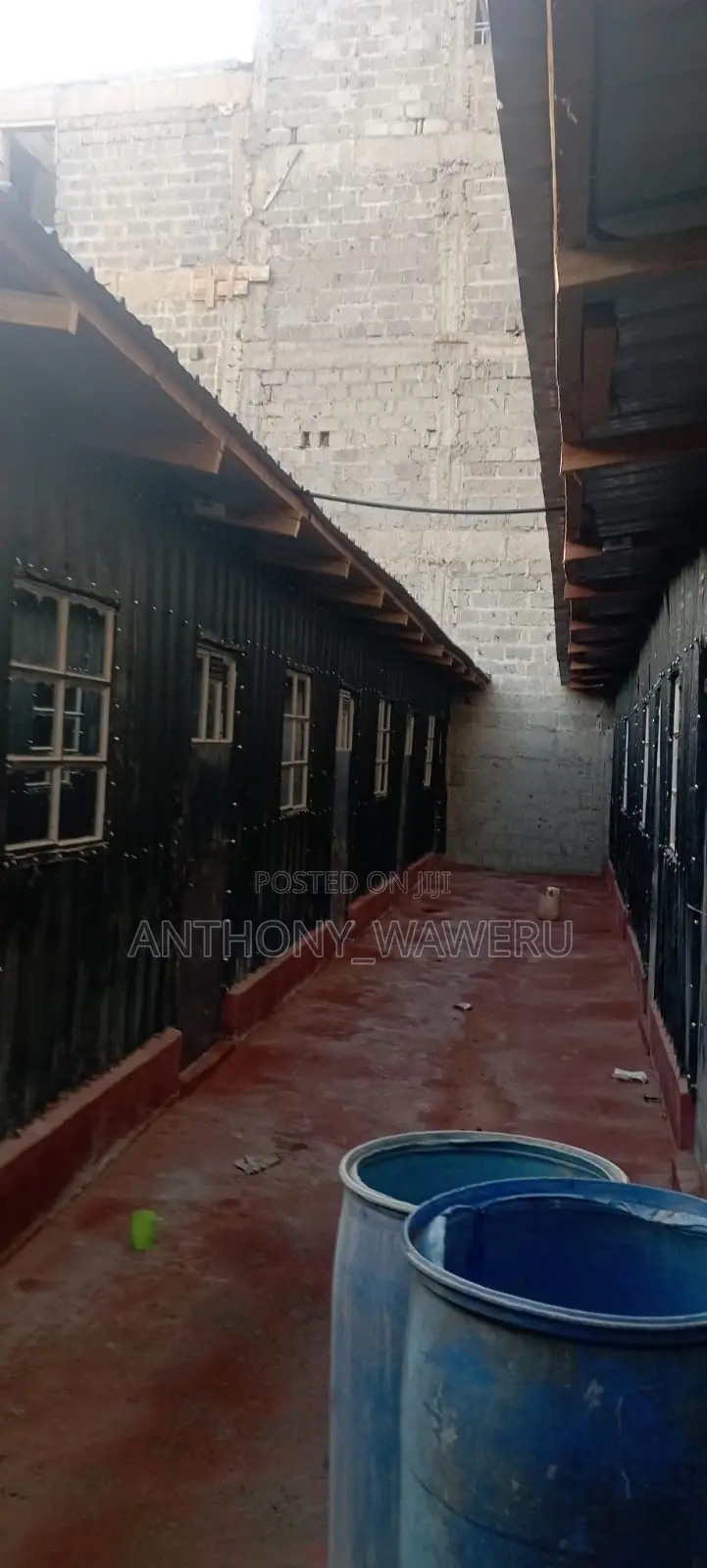 For Sale – 40/60 Plot,With Title + 9 New Single Rooms