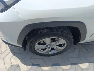 Toyota RAV4 2020 White