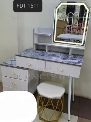 Modern Executive Big Dressing Table With Sliding Mirror