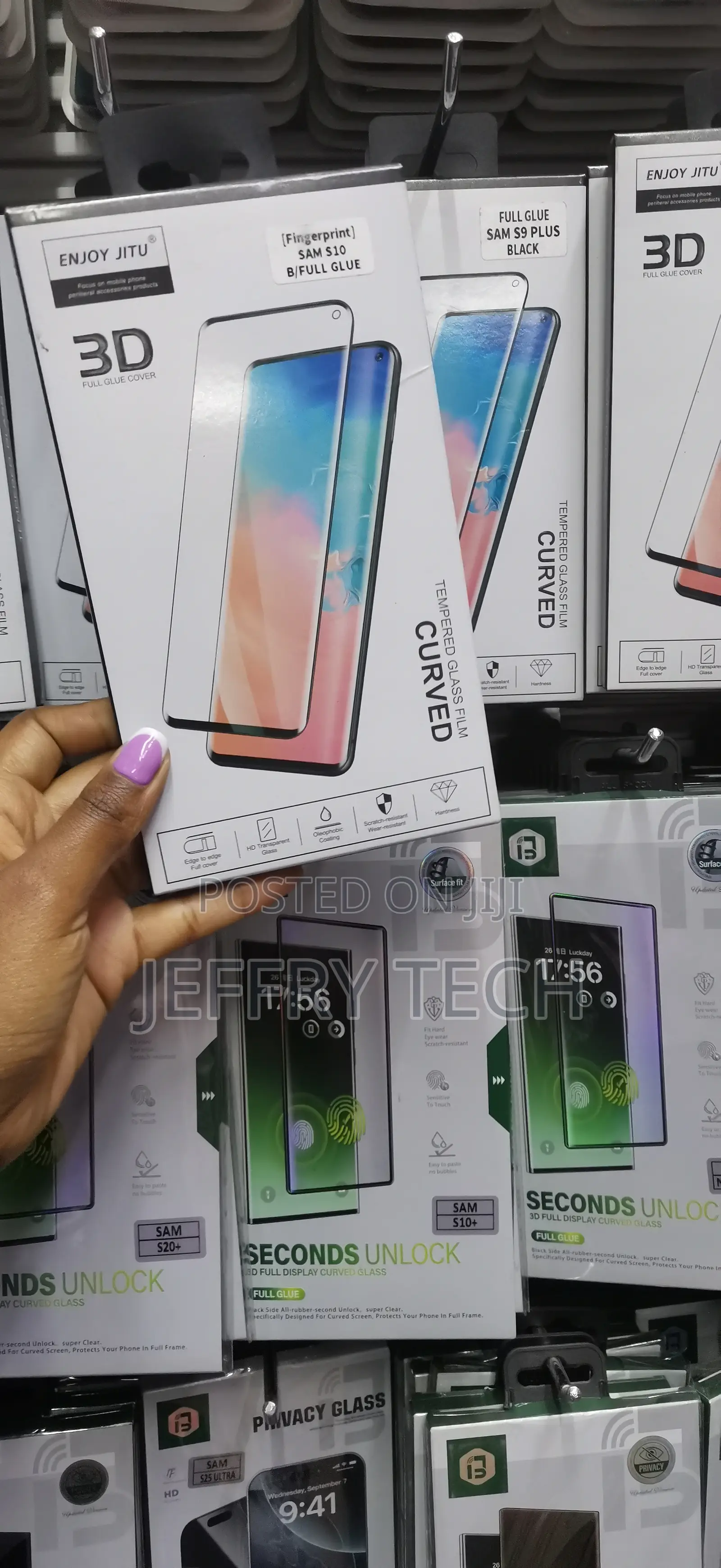 Axer Tempered Glass Screen Protector for Samsung Galaxy S10