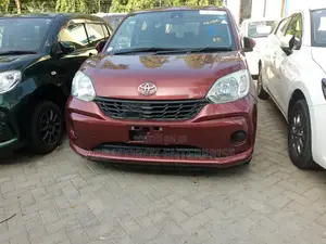 Toyota Passo 1.0 AWD 2017 Maroon