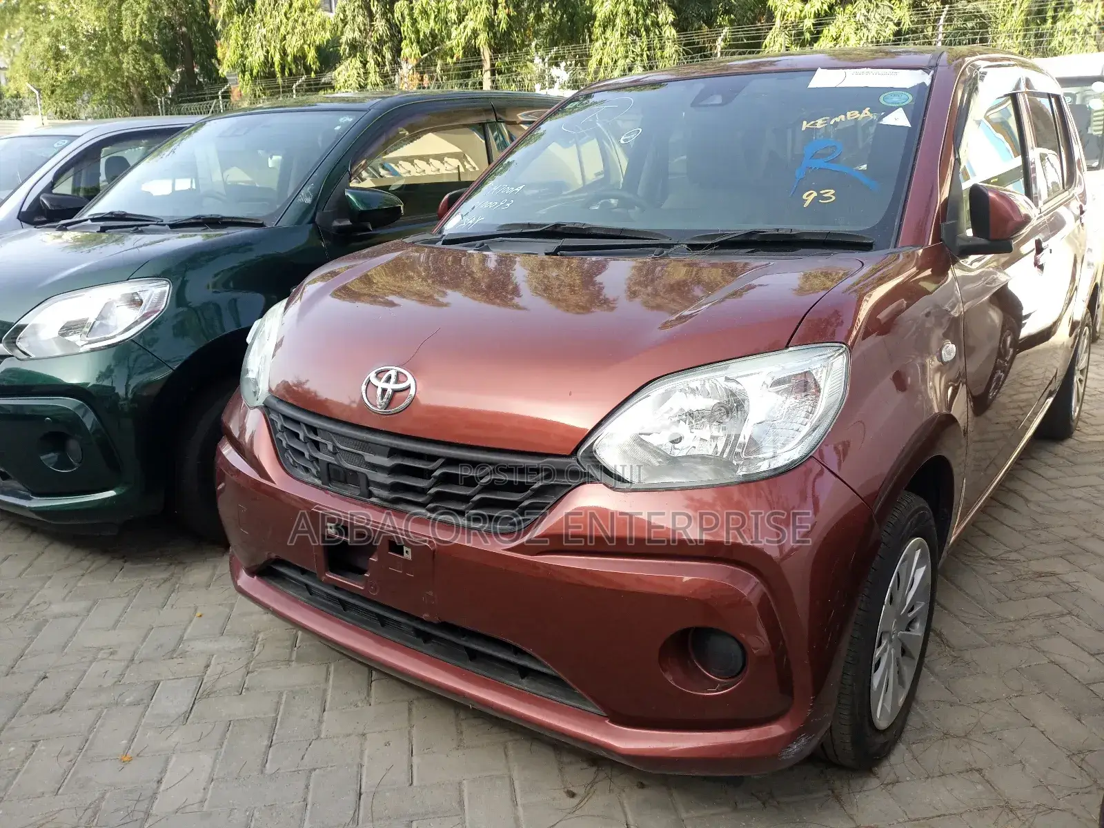 Toyota Passo 1.0 AWD 2017 Maroon