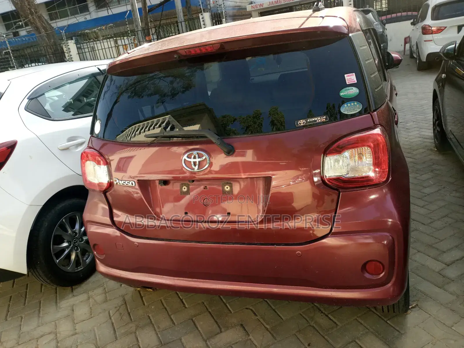 Toyota Passo 1.0 AWD 2017 Maroon