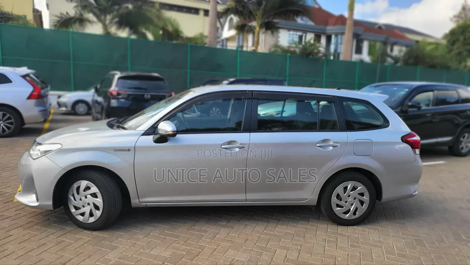 Toyota Corolla Fielder 1.5 Hybrid FWD 2018 Silver