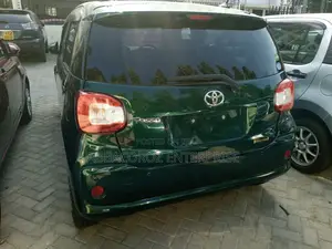 Toyota Passo 1.0 AWD 2017 Pearl