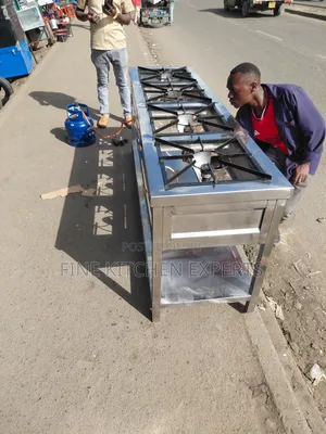 Gorgeous 4 Burner Cooker.