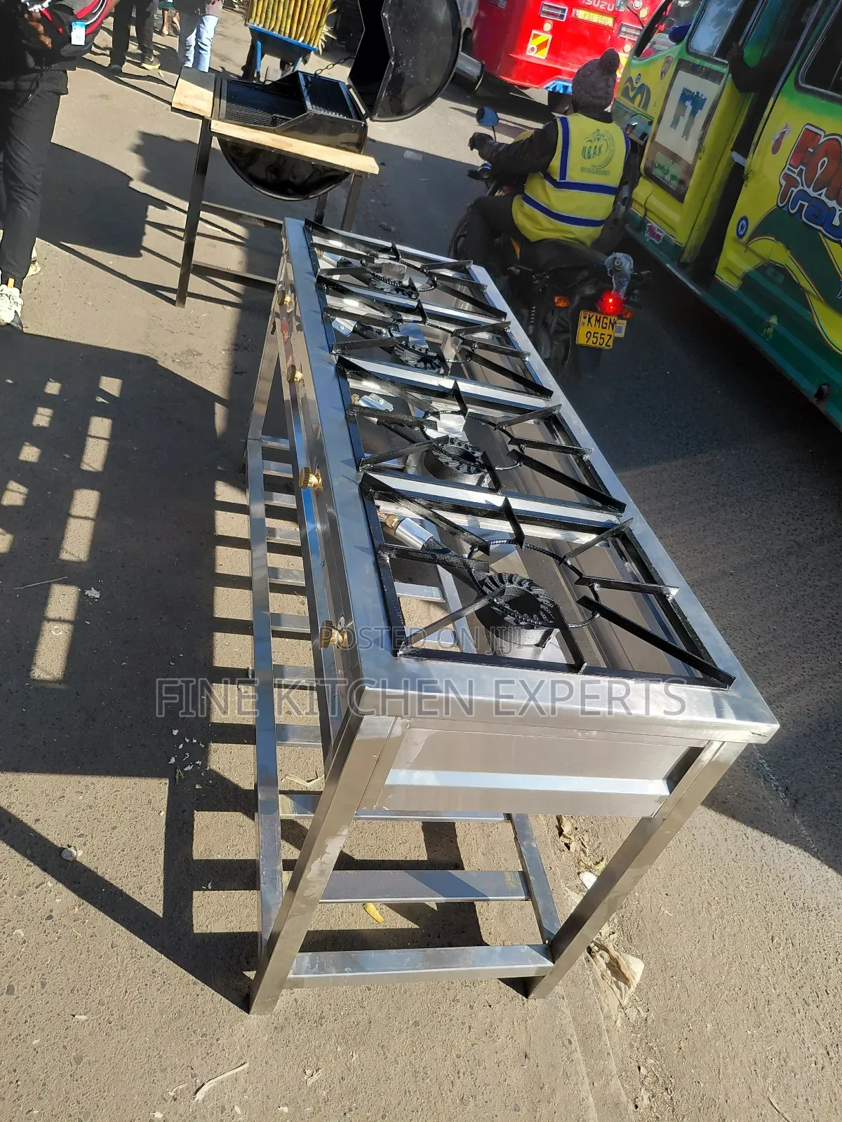 Gorgeous 4 Burner Cooker.