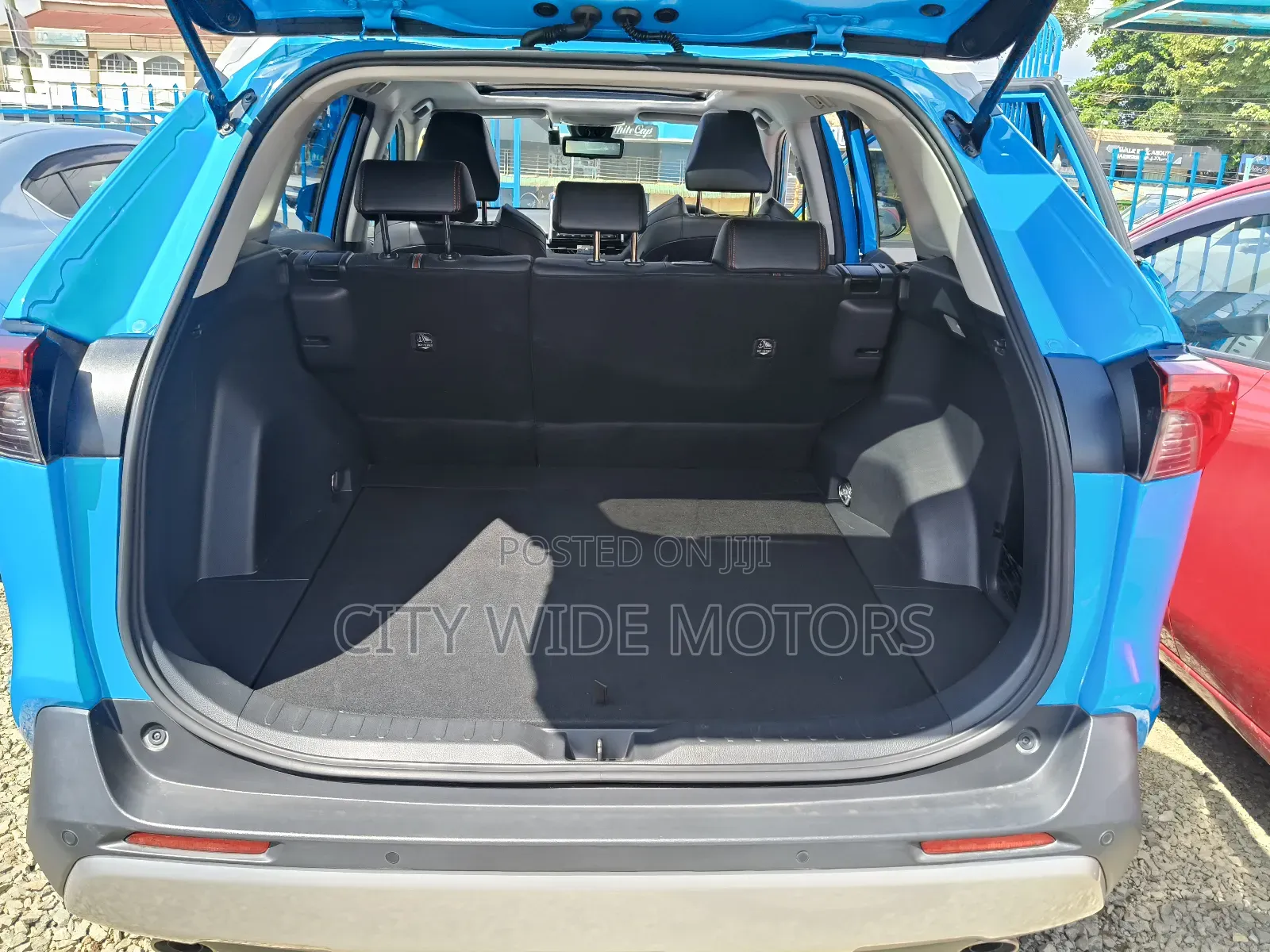Toyota RAV4 Adventure 2019 Blue