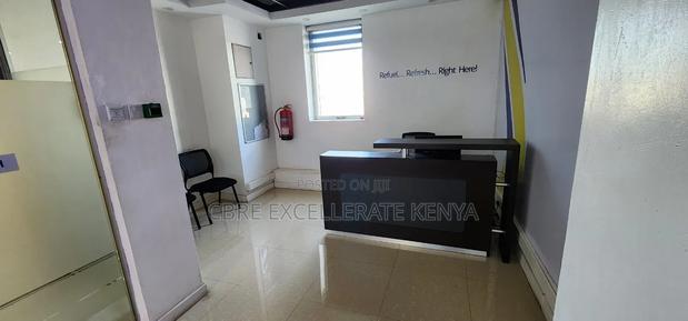 Fully Fitted Office - thumbnail 4