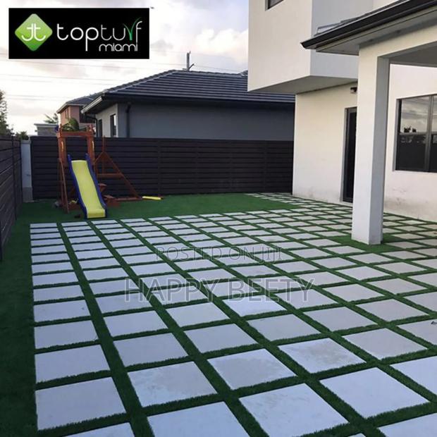 Turf Grass Carpet for Patio Area/ Parking Lot Etc