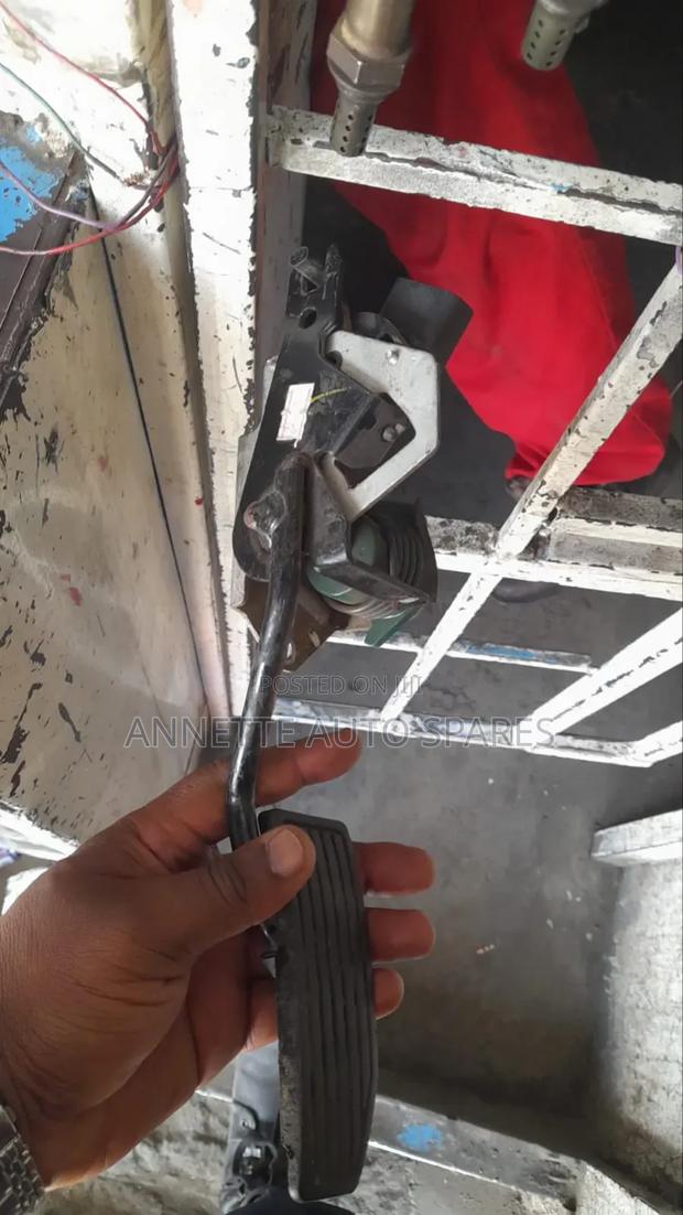 Isuzu D Max Sensor Pedal - main view