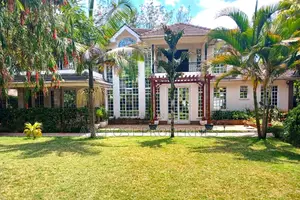 4bdrm Mansion in Marist Lane, Karen C for sale