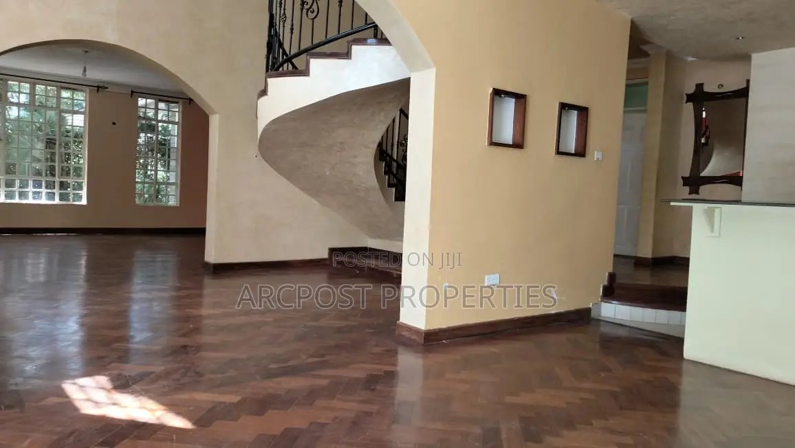 4bdrm Mansion in Marist Lane, Karen C for sale