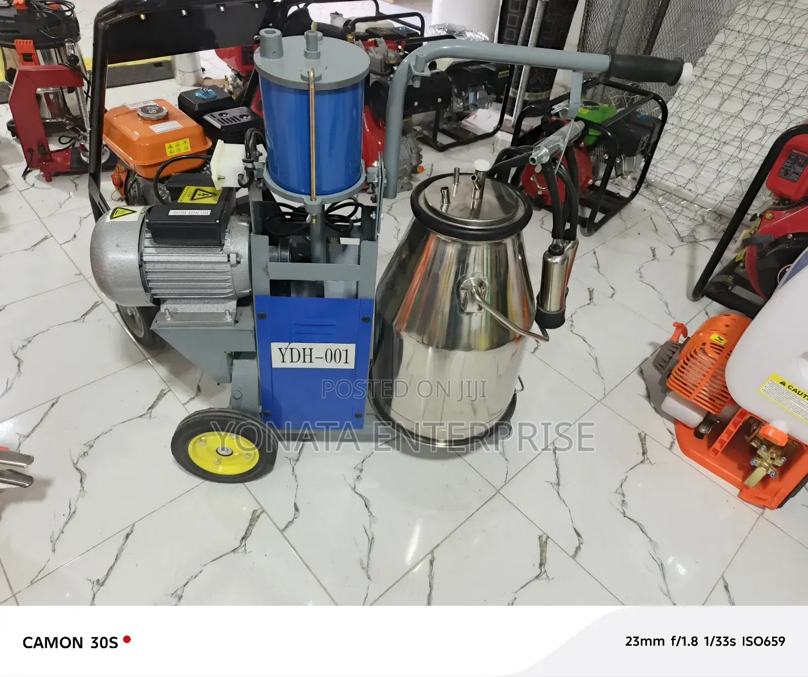 Single Bucket (25ltrs) Milking Machine