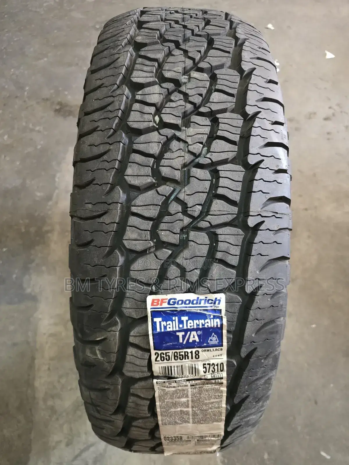 265 /65 R18 Bf Goodrich Tyres (Trail Terrein) U. S.A.