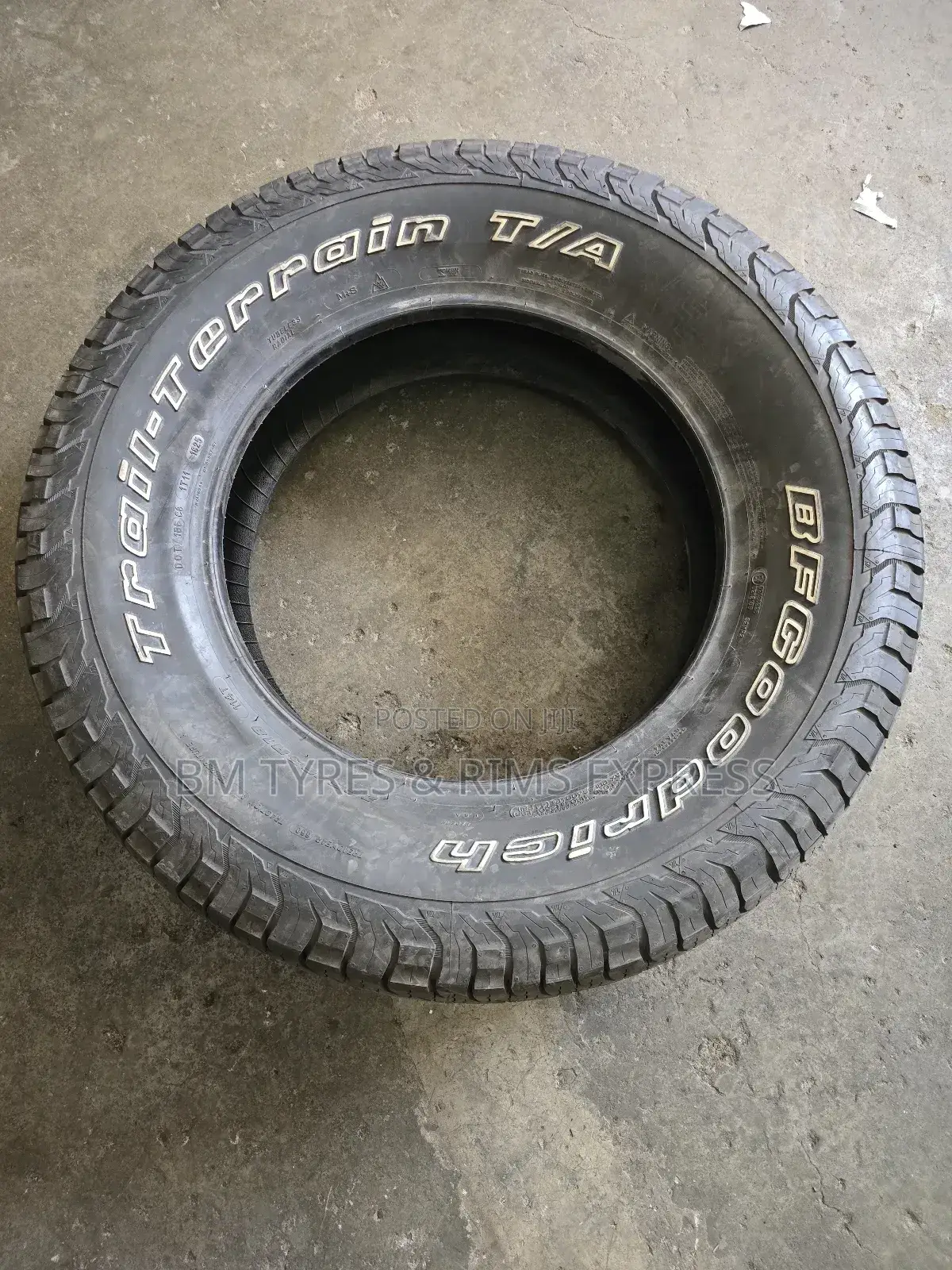 265 /65 R18 Bf Goodrich Tyres (Trail Terrein) U. S.A.
