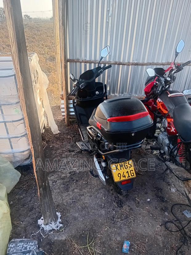 Motorcycle 2025 Black - thumbnail 9