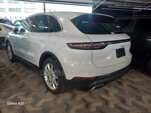 Porsche Cayenne 2019 White