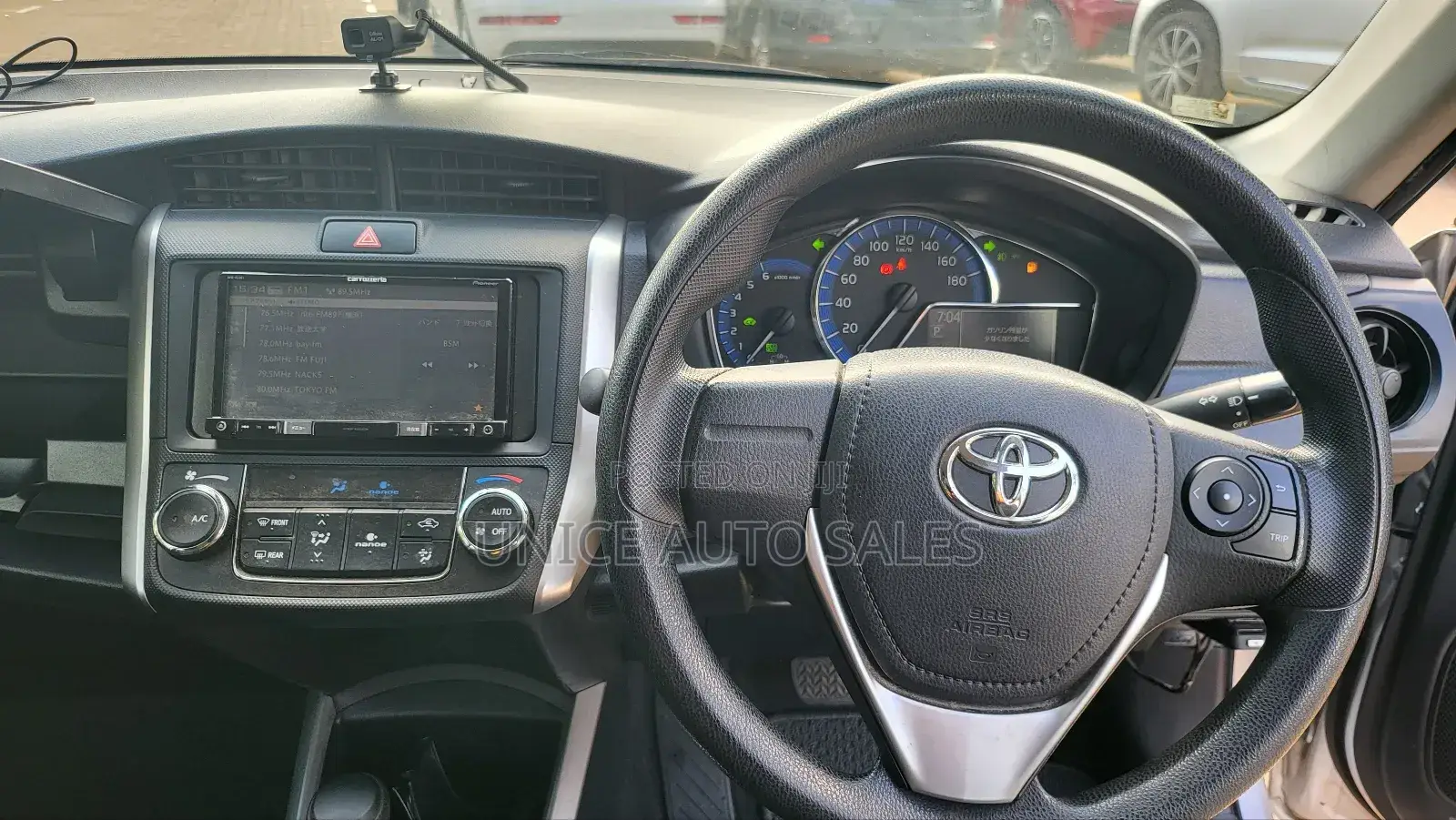 Toyota Corolla Fielder 1.5 Hybrid FWD 2018 Silver