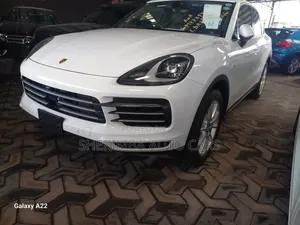 Porsche Cayenne 2019 White