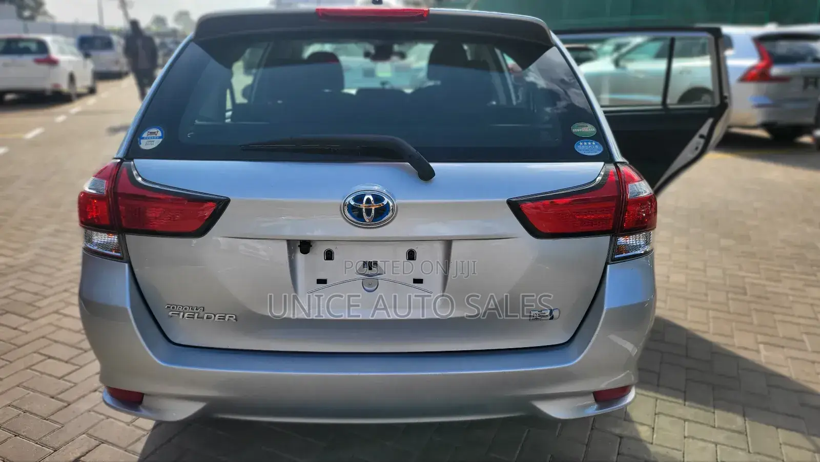 Toyota Corolla Fielder 1.5 Hybrid FWD 2018 Silver