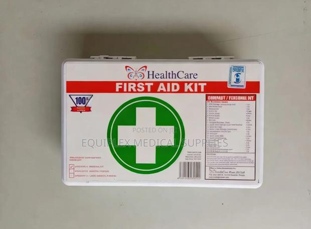 First Aid Kit With 25 Items - main view