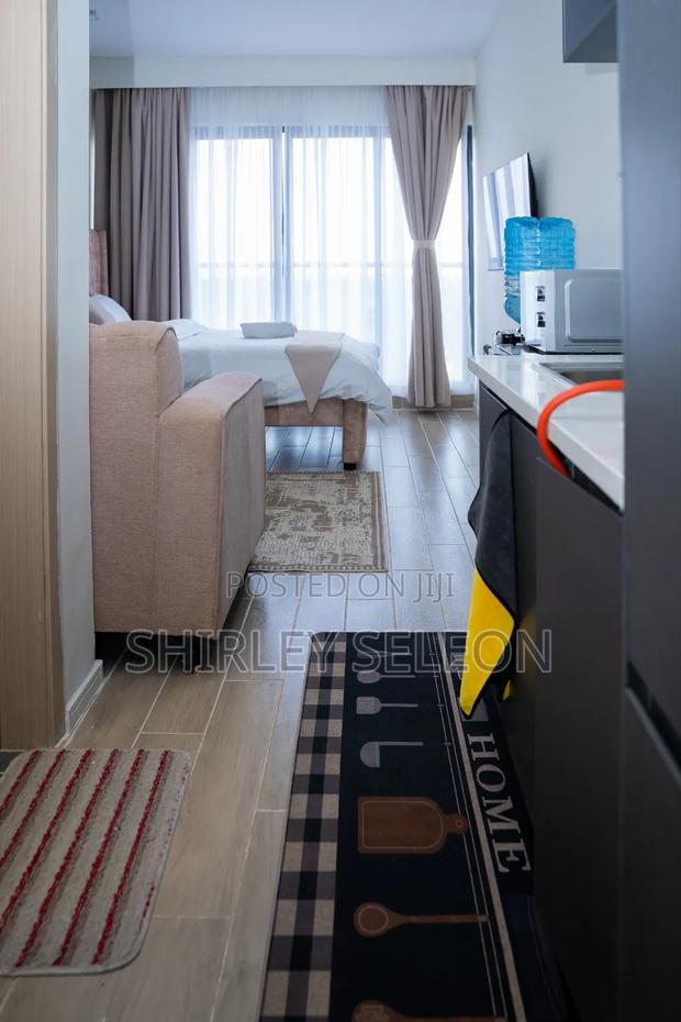 Furnished Studio Apartment in Taurus Residence, Gateway Mall Area - thumbnail 16