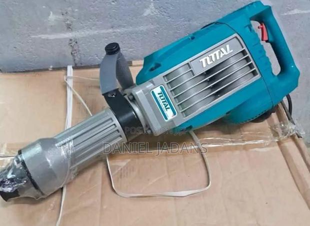 New /Demolition Hammer / Breaker 1700w 16kgs Total > Heavy Duty