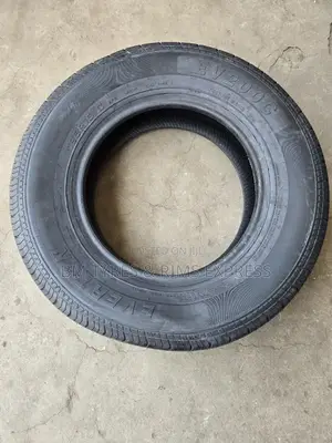 195 R15 Everton Tyres (Commercial)