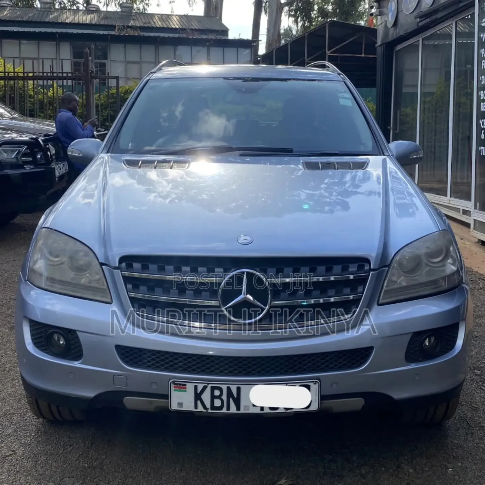 Mercedes-Benz C320 2009 Blue