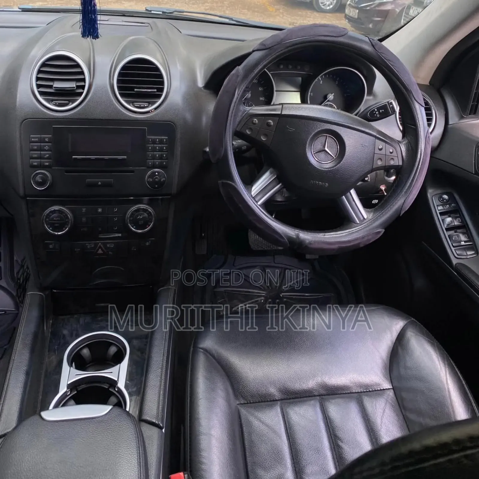 Mercedes-Benz C320 2009 Blue