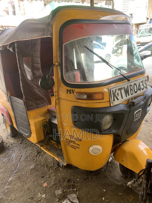 Bajaj RE 2022 Yellow - thumbnail 6
