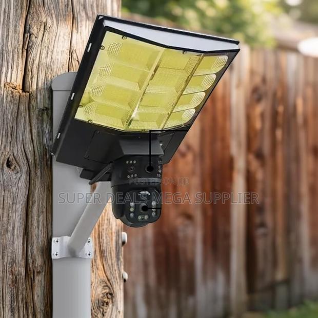 8w Solar Panel 12mp 4g PTZ Multiple Lens Camera With Solar Streetlight - main view
