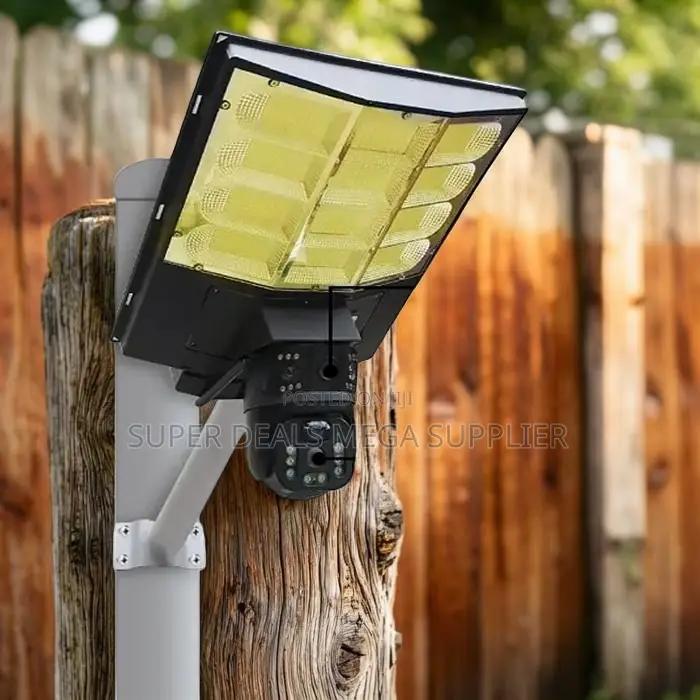 Two Way Audio 12mp 4g PTZ Multiple Lens Camera With Solar Street Light