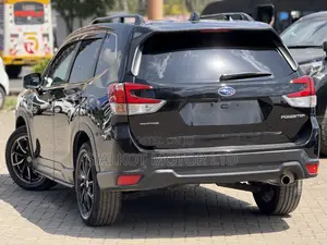 Subaru Forester Premium AWD 2019 Black