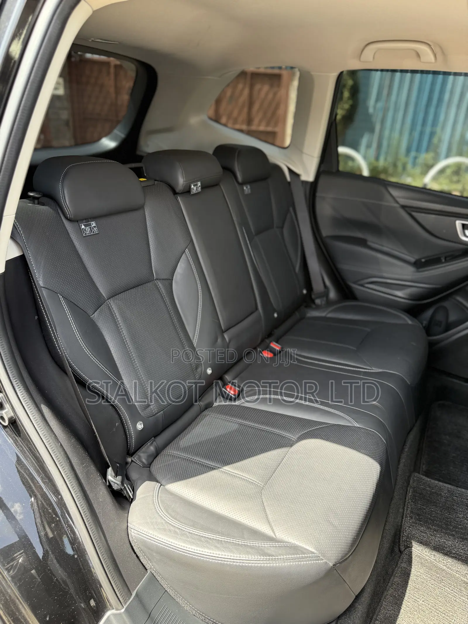 Subaru Forester Premium AWD 2019 Black
