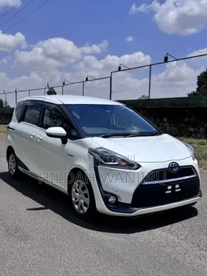 Toyota Sienta 2018 Black