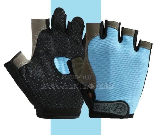 Gym Anti Slip Half Finger Gloves Breathable Dumbbells Gloves