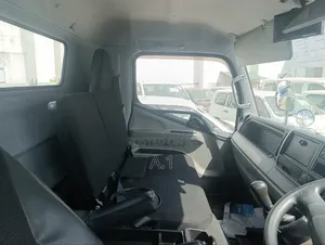 Mitsubishi Fuso Long Chase