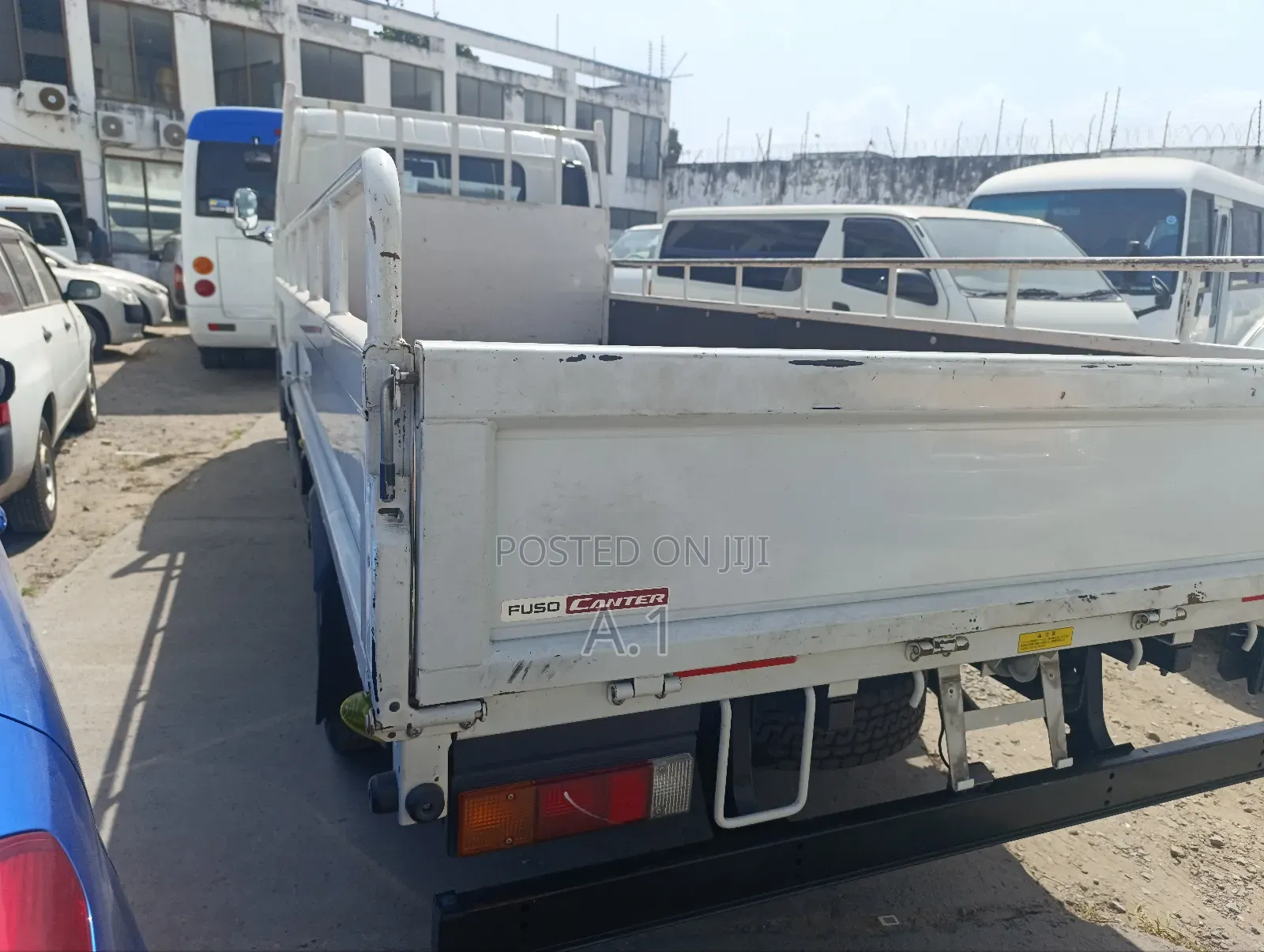 Mitsubishi Fuso Long Chase