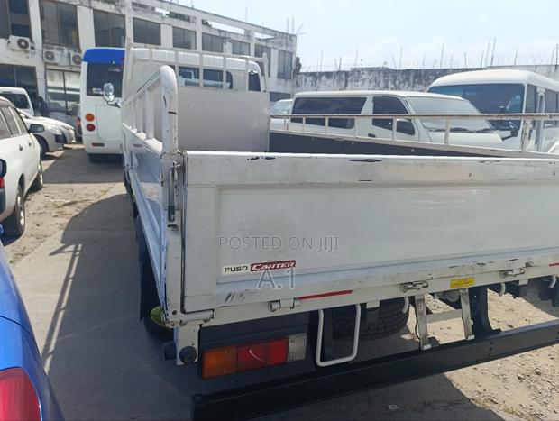 Mitsubishi Fuso Long Chase - thumbnail 9