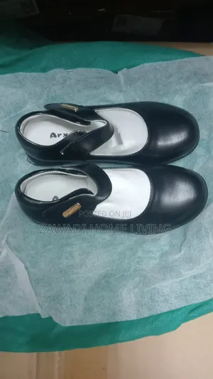 Girls Shoes